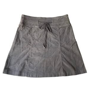 Sahalie Women’s Khaki Mini Skirt size 6, Velvet Gray